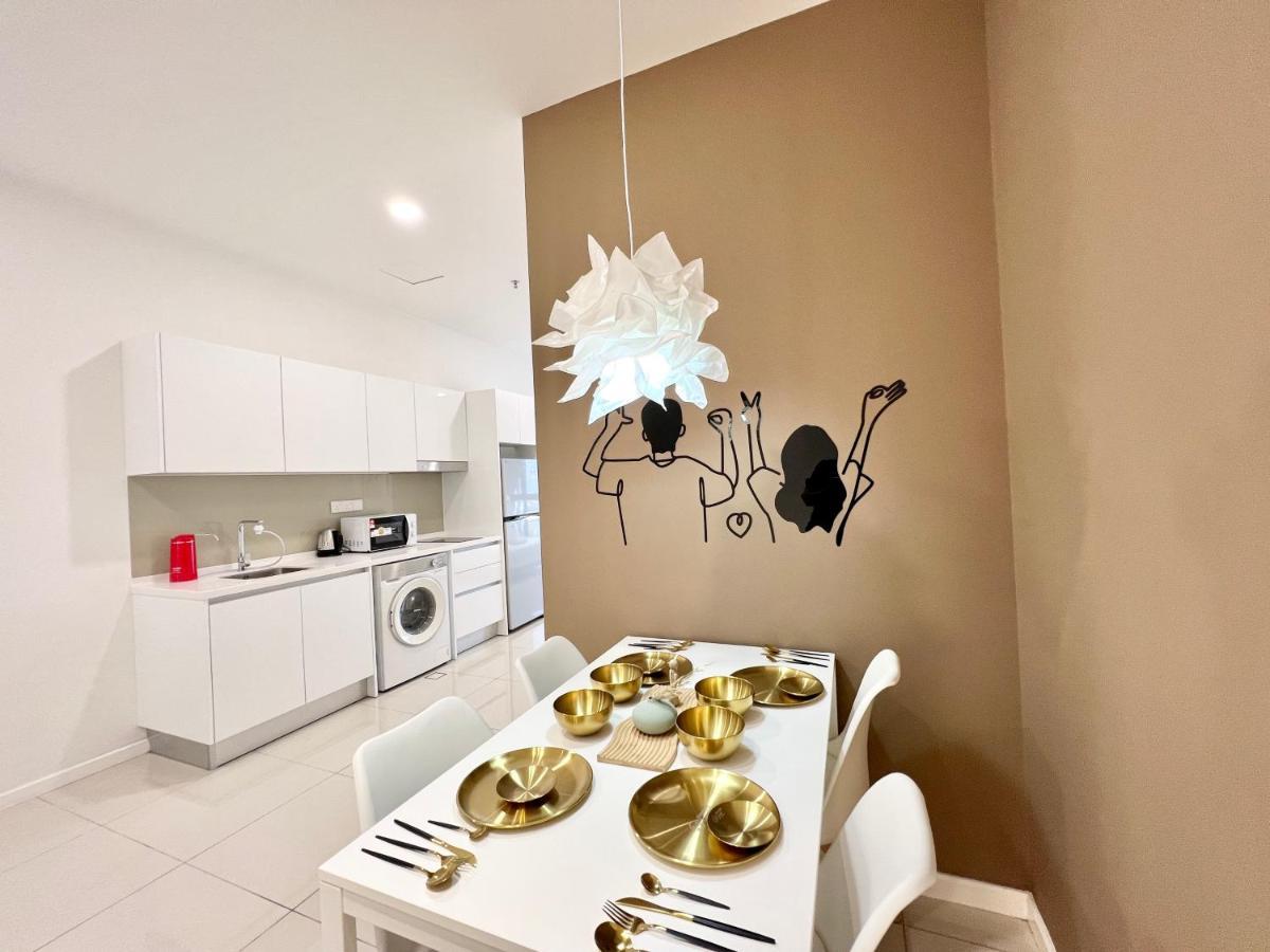 Highpark Suites Kelana Jaya, Petaling Jaya By Sleepy Bear מראה חיצוני תמונה
